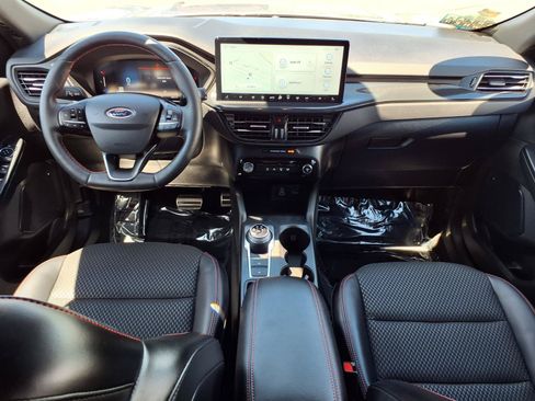 Certified 2024 Ford Escape ST-Line w/ Tech Pack #1 AWD/4WD image 10