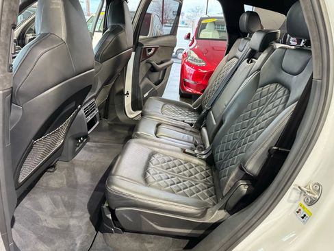 Used 2020 Audi SQ7 Prestige image 12