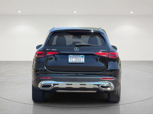 Used 2026 Mercedes-Benz GLC 300 4MATIC image 4