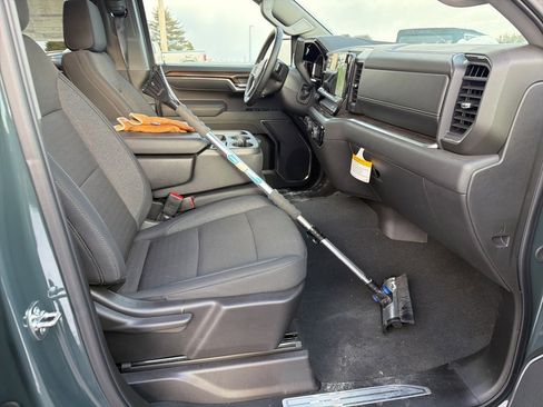 New 2025 Chevrolet Silverado 1500 LT image 21