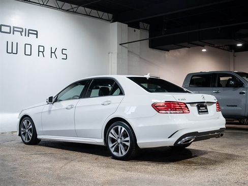 Used 2014 Mercedes-Benz E 350 4MATIC Sedan image 12