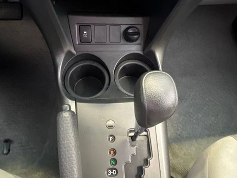 Used 2011 Toyota RAV4 2WD w/ Base L4 Extra Value Pkg image 30