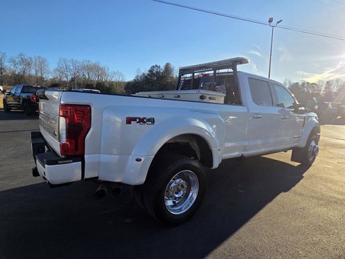 Used 2019 Ford F450 Limited image 4