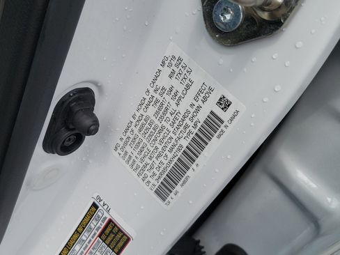 Used 2019 Honda CR-V LX image 32