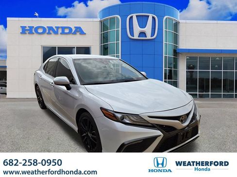 Used 2024 Toyota Camry XSE FWD image 1