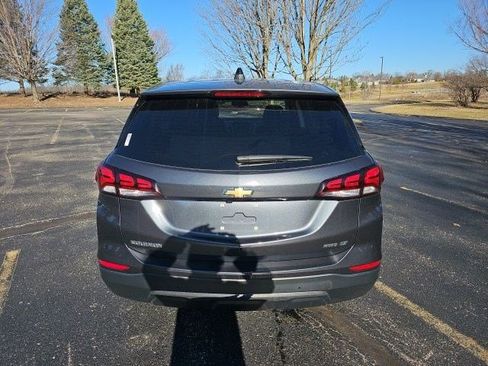 Used 2023 Chevrolet Equinox LT w/ Driver Convenience Package image 5
