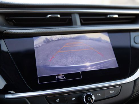 Used 2020 Buick Encore GX Essence image 18