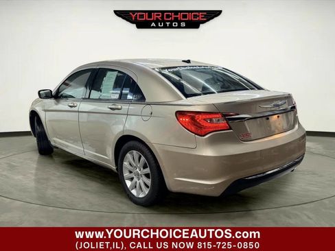 Used 2013 Chrysler 200 Touring image 3