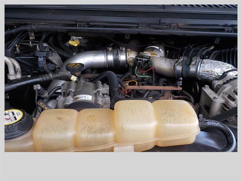 Used 2003 Ford F350 XLT AWD/4WD image 14