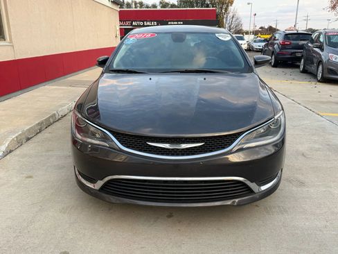 Used 2016 Chrysler 200 Limited w/ Convenience Group image 5
