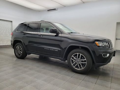Used 2019 Jeep Grand Cherokee Laredo w/ Laredo X Package image 11