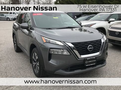 Certified 2022 Nissan Rogue SV image 1