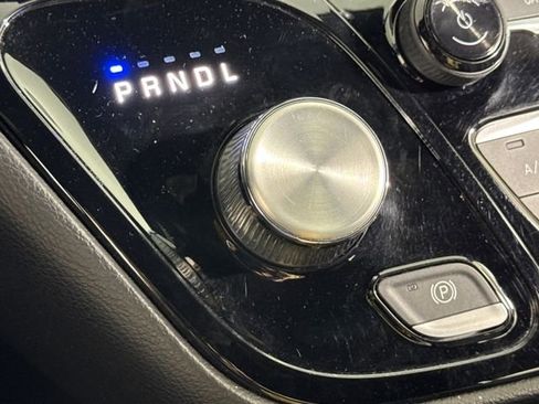 Used 2020 Chrysler Pacifica Touring w/ S Appearance Package image 26