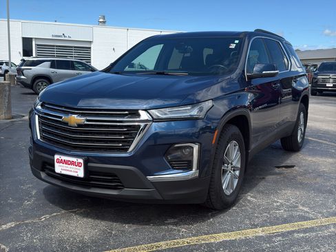 Used 2023 Chevrolet Traverse LT w/ LPO, Floor Liner Package AWD/4WD image 2