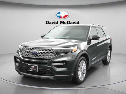 Used 2023 Ford Explorer Limited w/ Limited Technology Package RWD image 4
