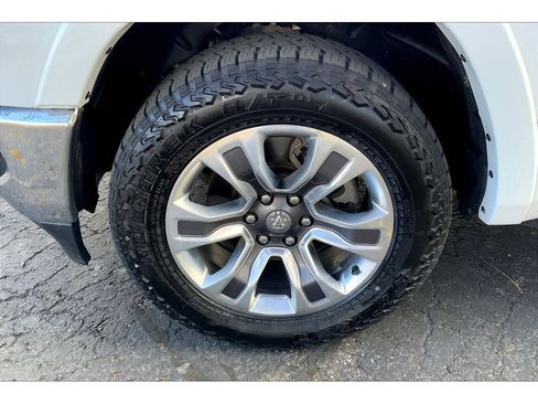 Used 2023 RAM 1500 Limited image 10