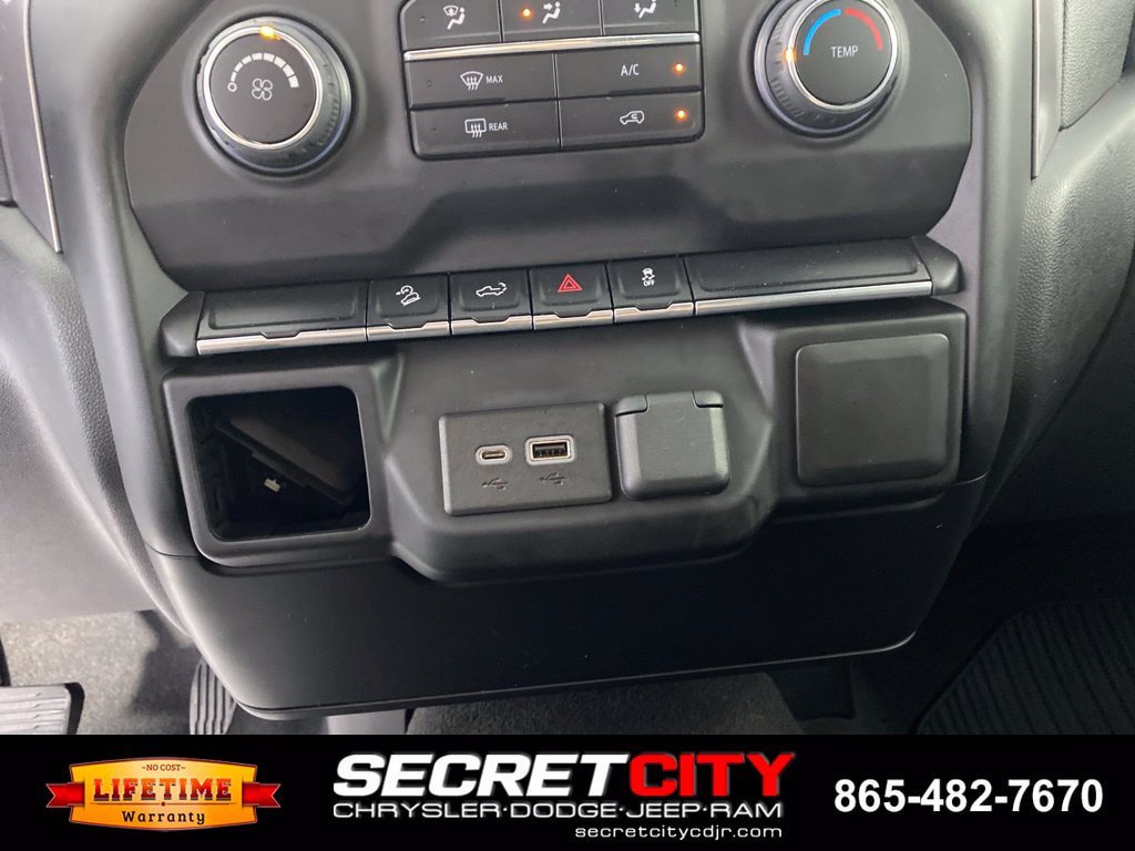 Used 2021 Chevrolet Silverado 1500 Custom Trail Boss AWD/4WD image 23