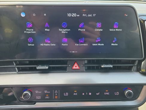 Used 2025 Kia Sportage EX FWD image 18