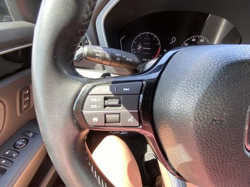 Used 2025 Honda Pilot EX-L image 25