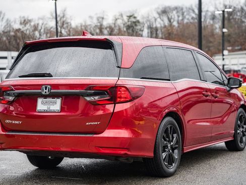 Used 2023 Honda Odyssey Sport image 4