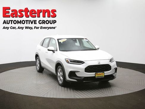 Used 2023 Honda HR-V LX image 48