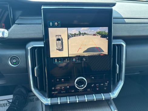 Used 2024 GMC Acadia Denali w/ Super Cruise Package FWD image 19