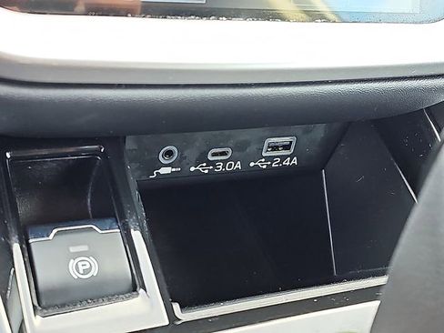 Used 2023 Subaru Legacy Premium image 23