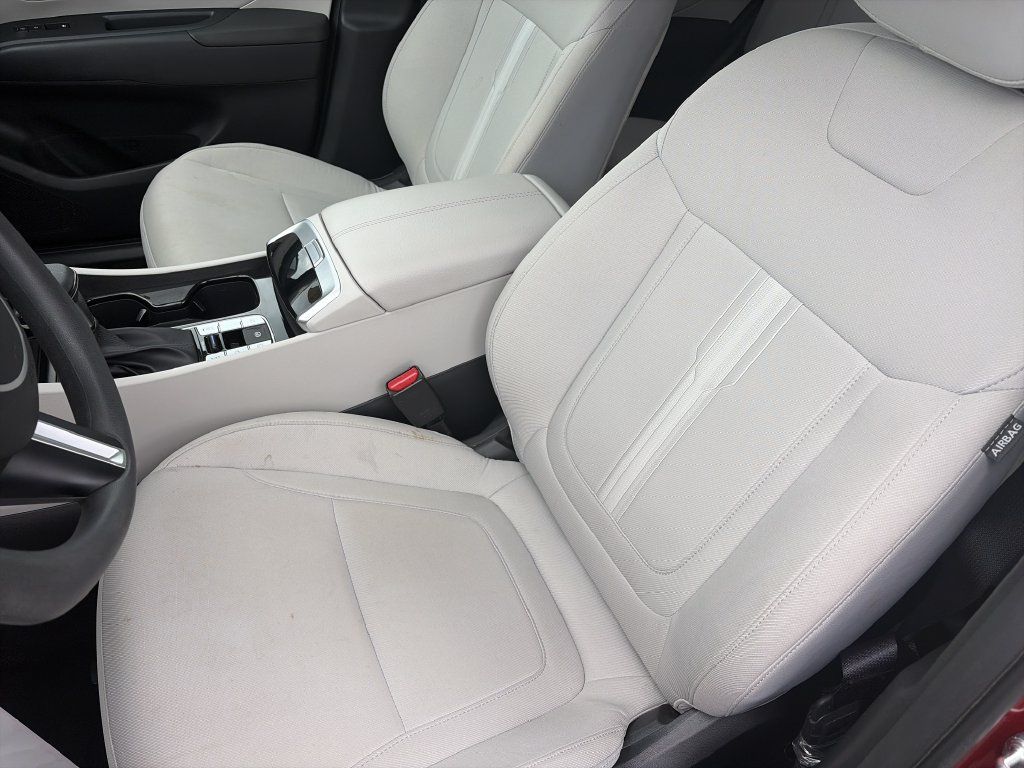 Used 2025 Hyundai Tucson SEL AWD/4WD image 12