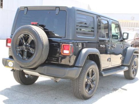 Used 2022 Jeep Wrangler Unlimited Sport AWD/4WD image 5