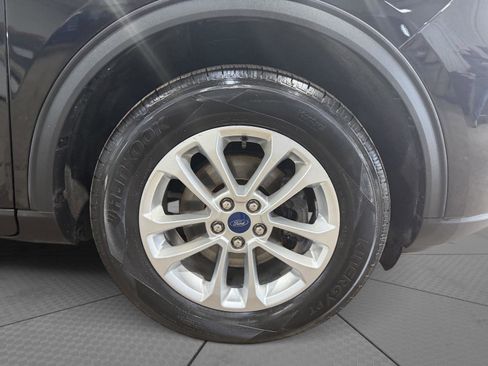 Used 2022 Ford Escape SE image 3