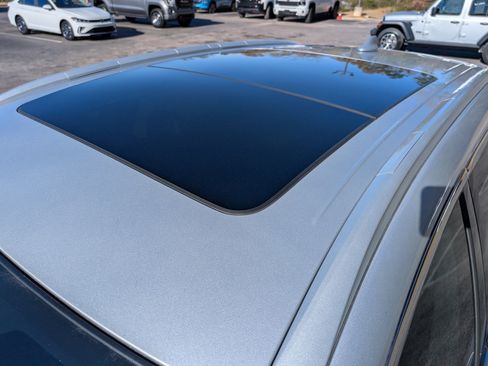 Used 2018 Nissan Murano Platinum w/ Cargo Package image 14