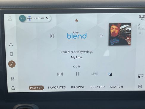 Used 2025 Land Rover Defender 110 V8 image 25