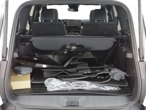 Used 2026 Lexus GX 550 w/ Accessory Package (2T) AWD/4WD image 20