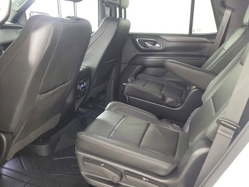 Used 2023 Chevrolet Tahoe Z71 w/ Z71 Off-Road Package AWD/4WD image 13