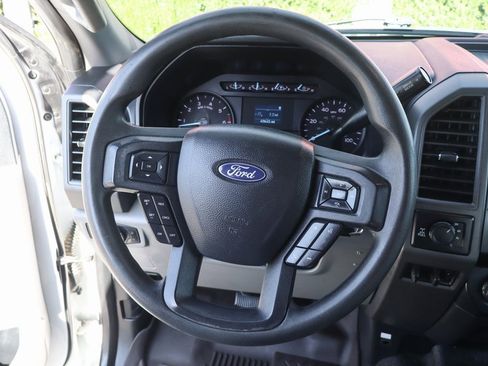 Used 2020 Ford F250 XL w/ Power Equipment Group image 27