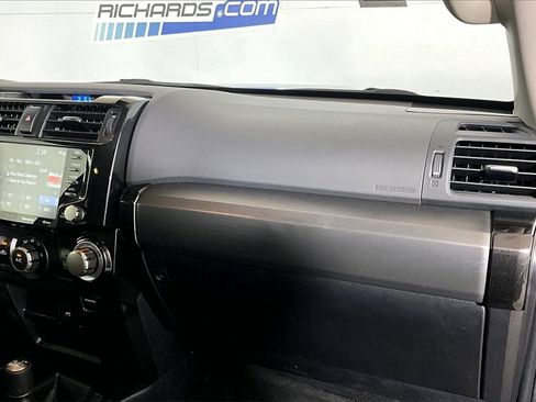 Used 2024 Toyota 4Runner TRD Off-Road Premium image 12