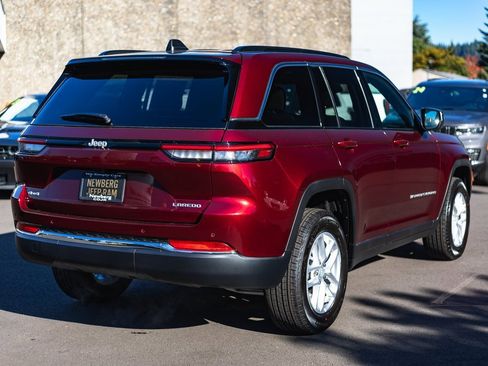 New 2025 Jeep Grand Cherokee 4WD image 8