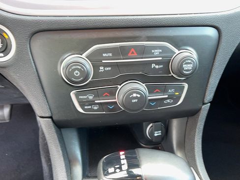 Used 2023 Dodge Charger SXT image 19