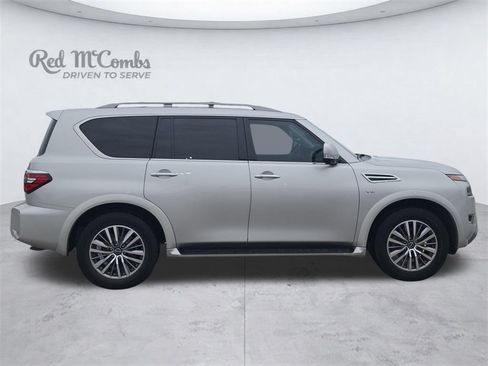 Used 2021 Nissan Armada SL w/ Captain's Chairs Package RWD image 8