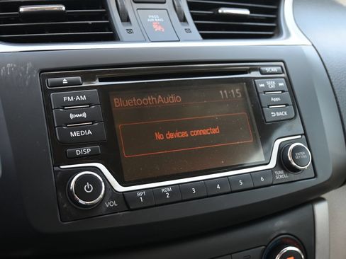 Used 2015 Nissan Sentra SV FWD image 12