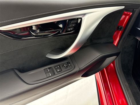 Used 2017 Acura NSX AWD/4WD image 12