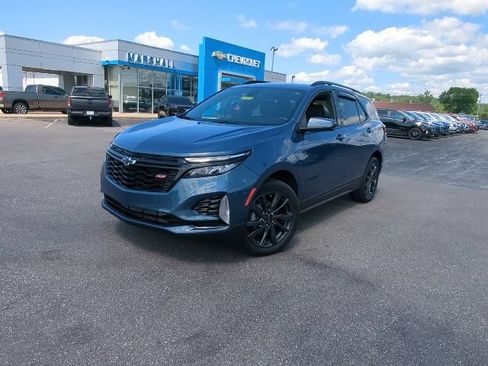 Used 2024 Chevrolet Equinox RS AWD/4WD image 3