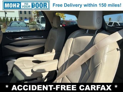 Used 2018 Buick Enclave Essence image 29