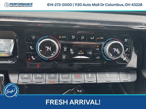 Used 2024 GMC Sierra 1500 AT4 w/ Technology Package image 24