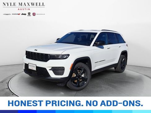 New 2025 Jeep Grand Cherokee 4WD image 1