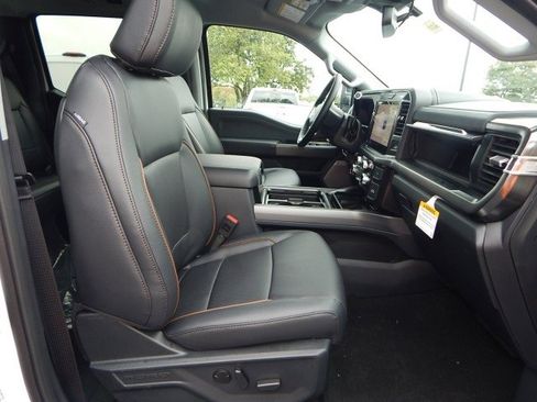 New 2026 Ford F250 Lariat w/ Chrome Package image 20