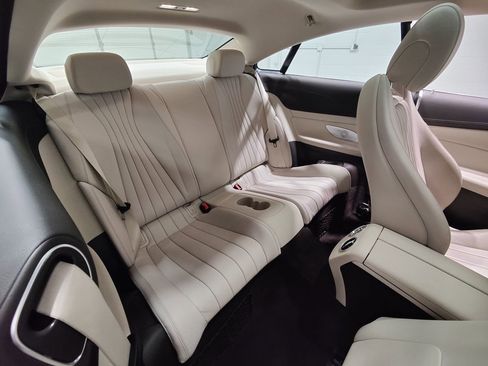 Used 2018 Mercedes-Benz E 400 4MATIC Coupe image 16