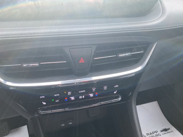 Used 2025 Buick Encore GX Avenir w/ Avenir Technology Package AWD/4WD image 13