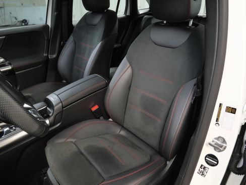 Certified 2023 Mercedes-Benz GLA 35 AMG 4MATIC image 3