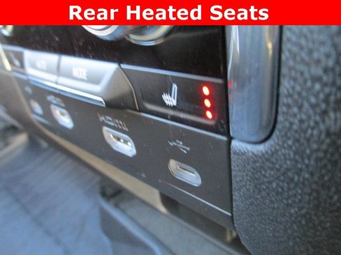 Used 2021 GMC Yukon Denali w/ Denali Premium Package image 28